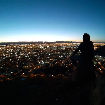 xioz8's profile picture. La mitad de nuestras equivocaciones nacen cuando debemos pensar, sentimos; y cuando debemos sentir, pensamos.