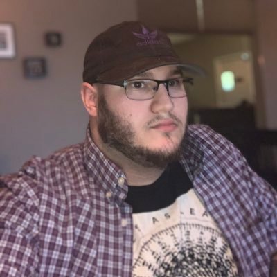 philold09's profile picture. Made with Natural and Artificial ingredients.