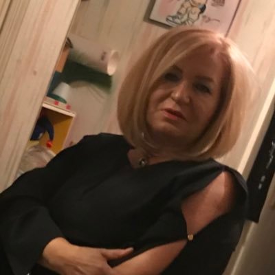 Cindypina5's profile picture. socialism sucks