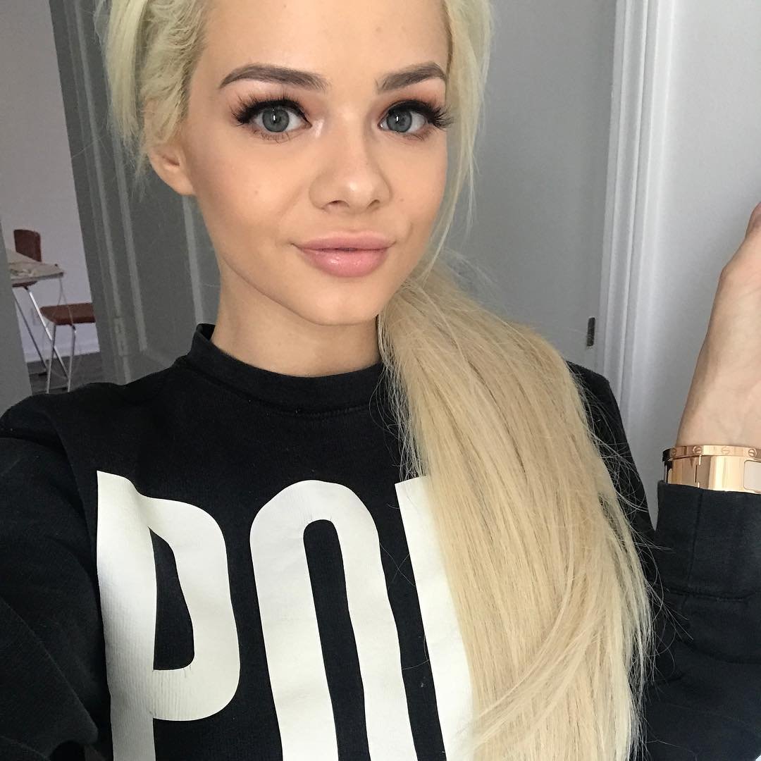 Elsa jean twitter