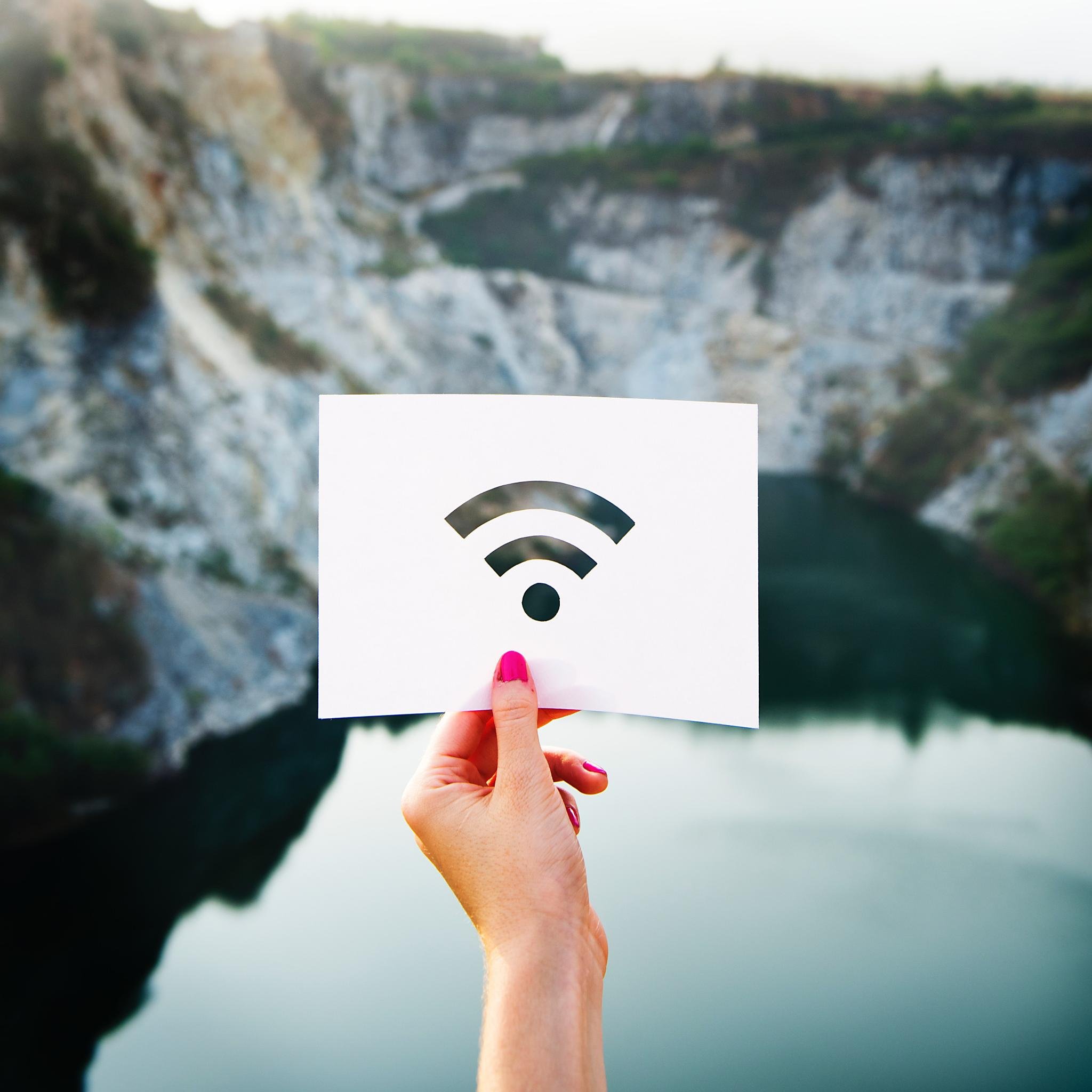 andwifi_com's profile picture. 先のばしにしていたブログ運営をはじめました。ブログはまだ立ち上げたばかり。こつこつ更新していきたいです。 → Wi-Fiとでかけよう。モバイルルーターを使っていつもWi-Fiと一緒に過ごすライフスタイルを発信していきます。| Web | Blog | Wordpress | Design | Apple |