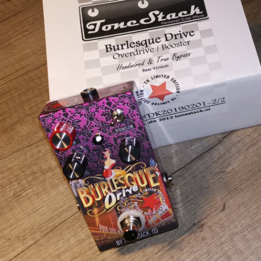 Custom Guitar Effects. Repairs on all brands of effects. Customshop effects and selling ToneAxe guitars. Worldwide shipping!

Guitar, effects and recording