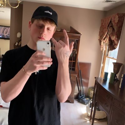 johnharringtonn's profile picture. '98 LI NY 🔛🔝