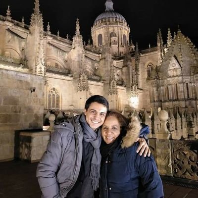 Venezolana con sangre árabe. Madre de @LORENT_SALEH, expres político en la celda de máxima seguridad del SEBIN conocida como LA TUMBA.
Activista DerechoHumanos
