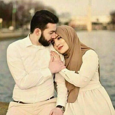 ليس في مميزات كثيرة ولاكن لي قلب محب