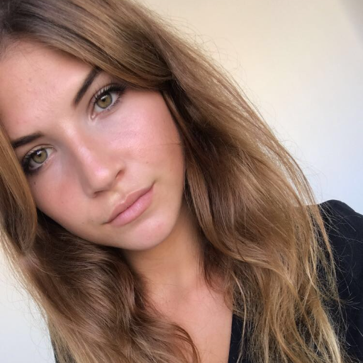 BaudartEmma's profile picture. Étudiante en Communication Digital et E-business à L'IIM au Pôle Léonard de Vinci à La Défense