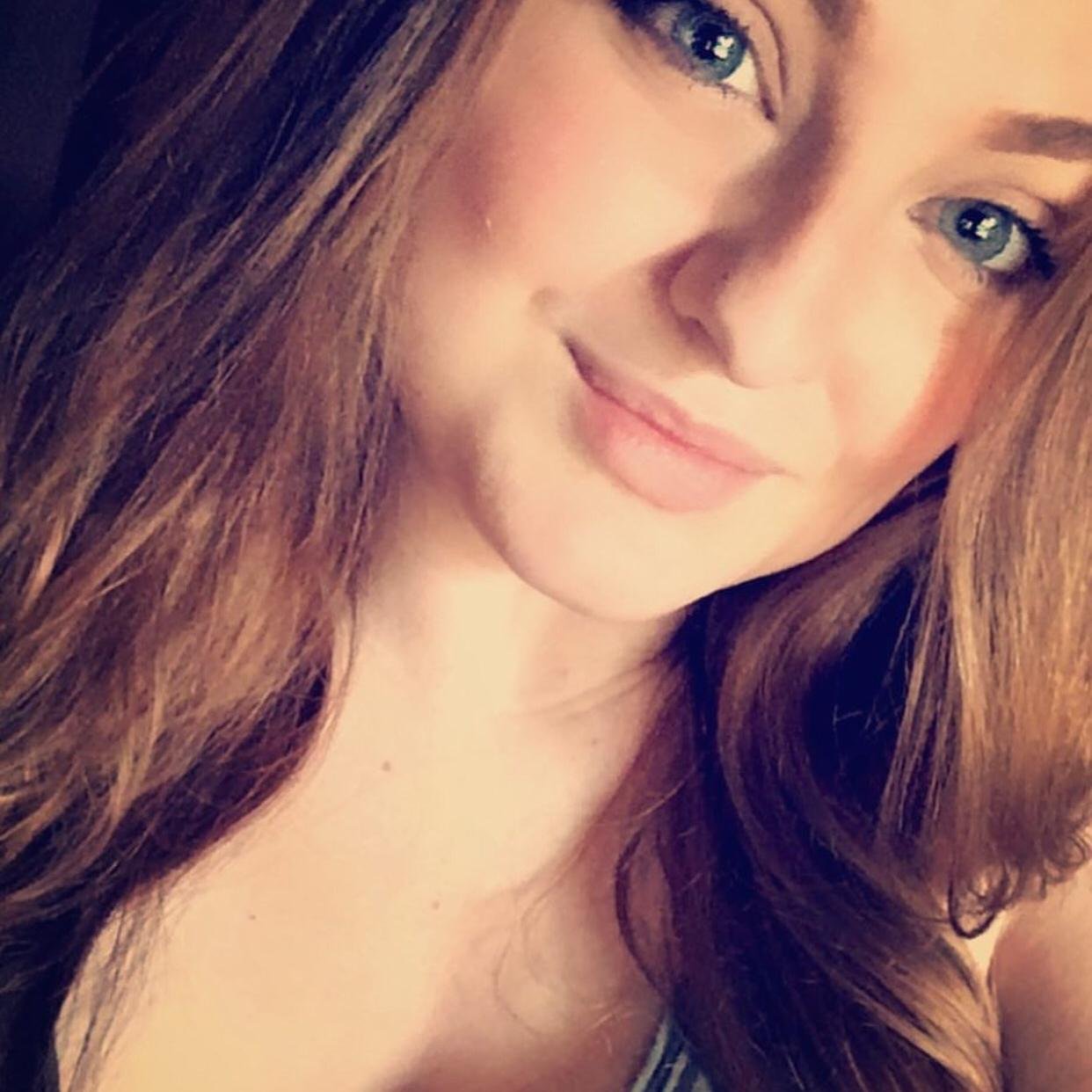 FraizeLinda's profile picture. Happiness Is Free