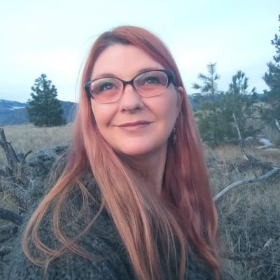 Karla Pearce is a visual artists, teacher and spiritual counselor.