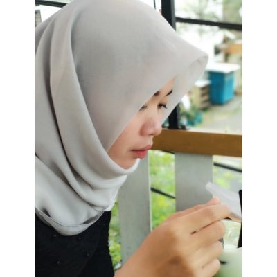 ninikrahayuwij1's profile picture. 