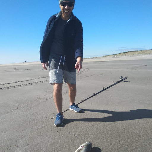 BruwerVroon's profile picture. Just a guy who enjoys a few ordinary things.