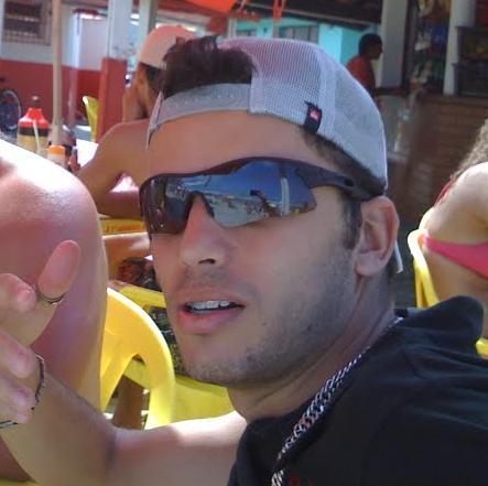 RodrigoLongSurf's profile picture. 