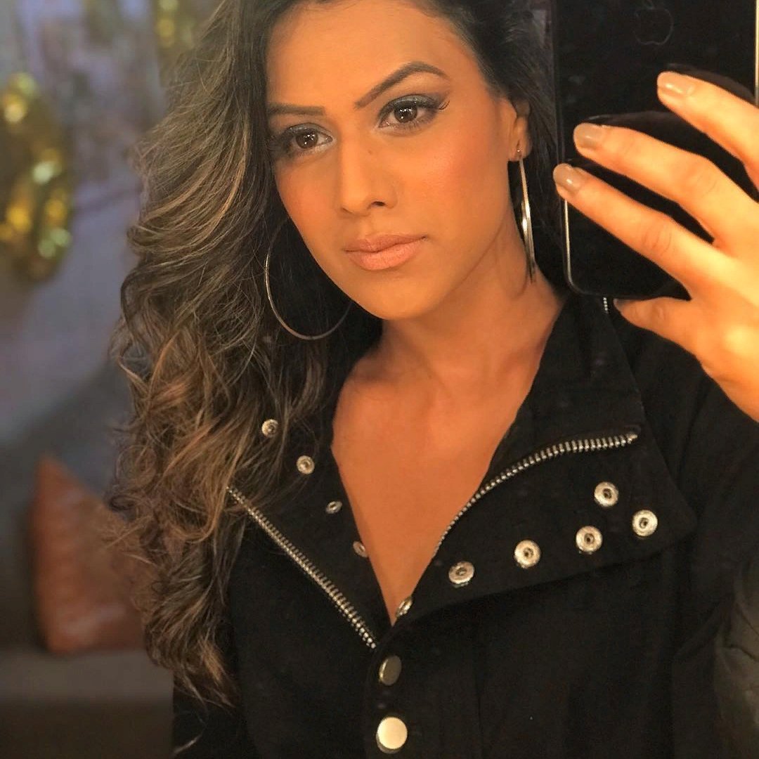 mOmF87xbsULh2RL's profile picture. 