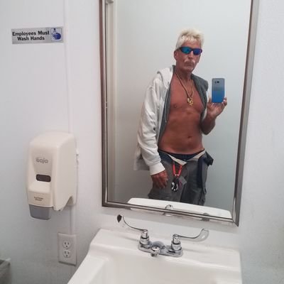 Older guy beach nut in great shape trying to get my fiance' here from Nigeria Having hard time Got gofundme campaign Hit media or type in Helping Akanbi in link