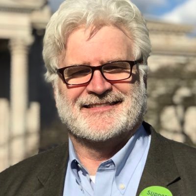 Producer and host of AARP Washington State podcast, focusing on health, wealth and self. And living your best life after age 50. https://t.co/zJ6aTYq5fc