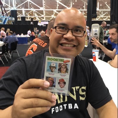 AKA @EricMeliton with 30+ years of collecting experience. #thehobby #sportscards #nonsports #collect #cardart