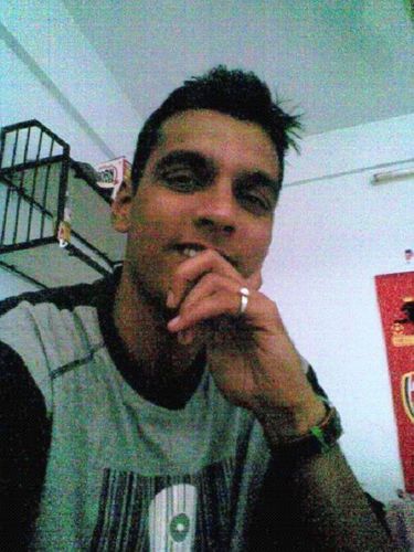 Funny, Witty, Cynical, Football fan, Sports crazy, Movie buff, Music Addict and a whole lotta fun (few can be verified, few cant)