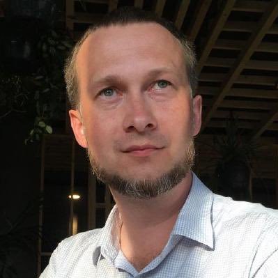 onyxmast3r's profile picture. Tech lead at @drive2. Jack of all* trades, master of none.