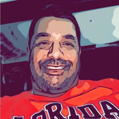 Avid sports fan, proud father of one awesome little dude, ATT employee and a class clown.