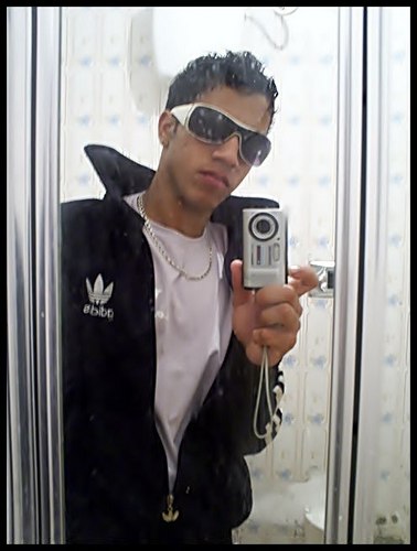Competidor / MMA / Flamenguista 

O silêncio é um amigo que nunca trai.
