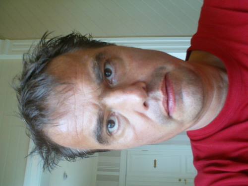 I have been in northen Norge and working as a private doctor.I have moved back to Stockholm- my home capital living with a family with 3 children. Konsult docto