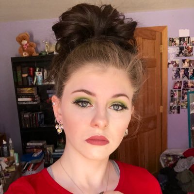 You make my heart beat faster ❤️
insta- makeup_meek