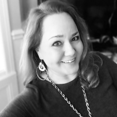 7th Generation Tennessean, born in Bangkok, Army Mom. I specialize in selling homes in the heart of Tennessee.