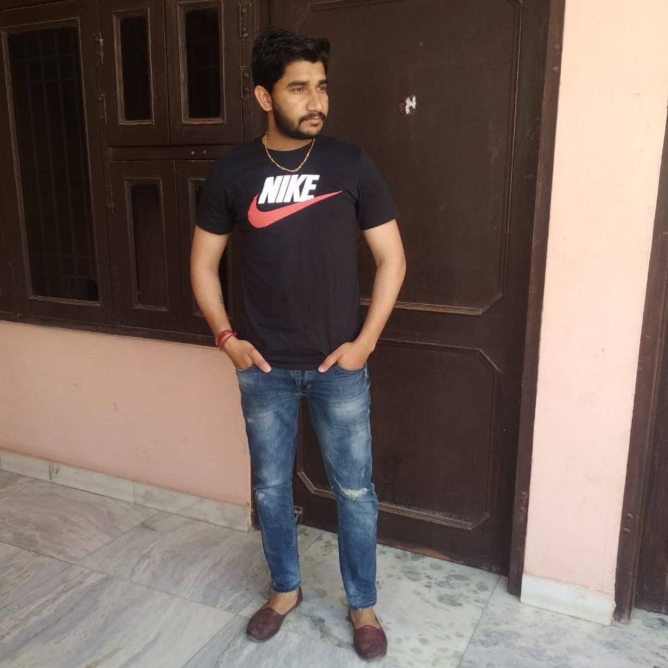 Vipinyadav125's profile picture. Web Developer