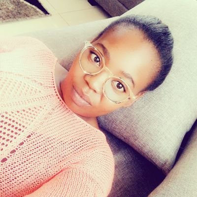 AngellahLwanda's profile picture. being real might not get you many friends but am sure it gets you the right ones