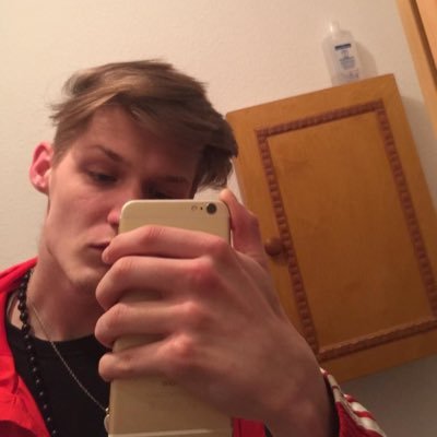 tiimberzzEU's profile picture. 21 yrs. | Call of duty player for FE4R Gaming | instagram : ishuuya.gz |🇺🇸❤️