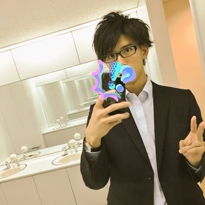 JAdtVz1dIMwcSL9's profile picture. 首閉めて突いてって言えよ💝
細身のスーツ男子26　羊の河を被った狼君