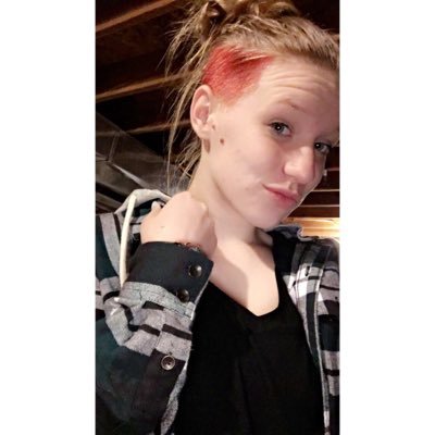 Claireasaurous1's profile picture. Here I am.