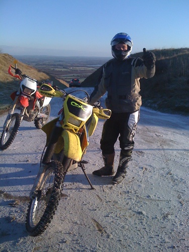 chinsterz's profile picture. 