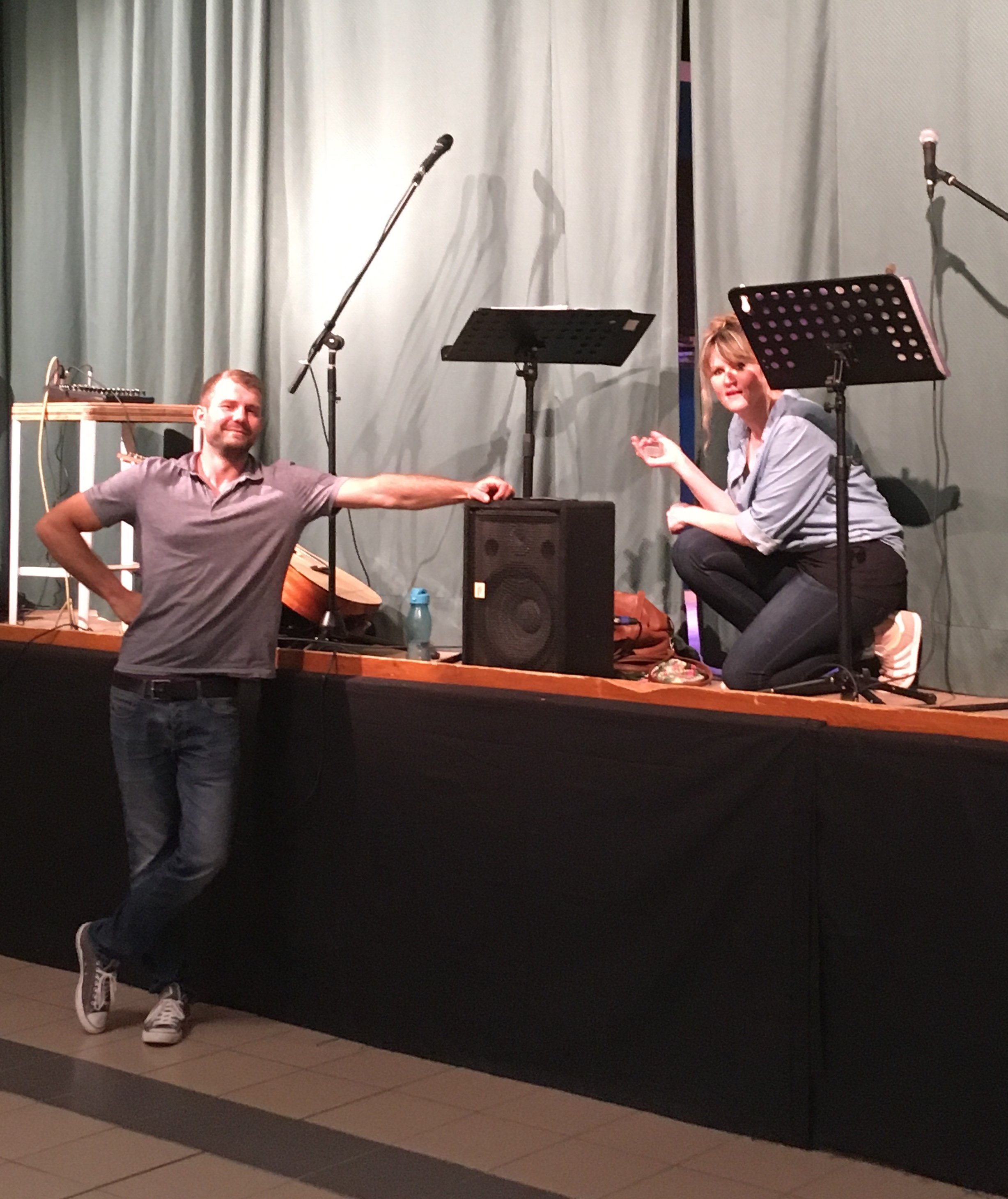 hope_note21's profile picture. Nous sommes un duo de reprises de folk et de blues! venez nous découvrir, suivez  nous, likez nous, retwittez nous et surtout amusez vous autant que nous!!!