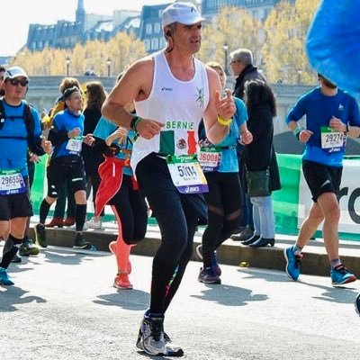 Mexicano , Maestría en Dirección de Entidades Deportivas (Universidad Europea de Madrid) Americanista, Real Madrid mi pasión! Broker de seguros