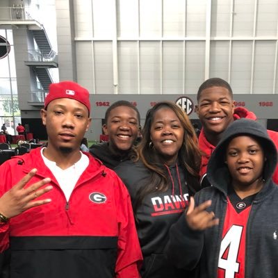 Mother of 4💗Nolan#4 🐶UGA🏈Arnez⚾Jenkins High School🏝Camron#58🏈 Jenkins High School💫