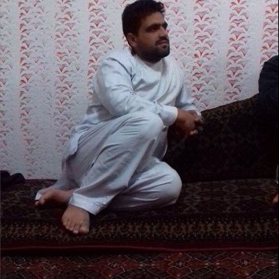 TASspWem0RQscFi's profile picture. ليسانس رشته كمپيوتر ساينس در حال حاضر كارمند يكي از ادارات كشور