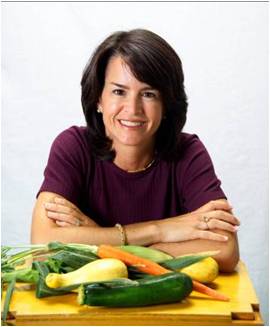 Former lawyer with a love of gardening. Designer of ready-made vegetable gardens. Blogger for Backyard Botanical.