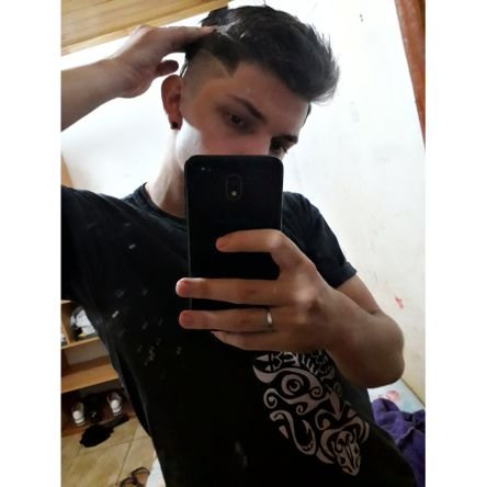 Caras vemos, corazónes no sabemos.
Instagram: cristiansantossj