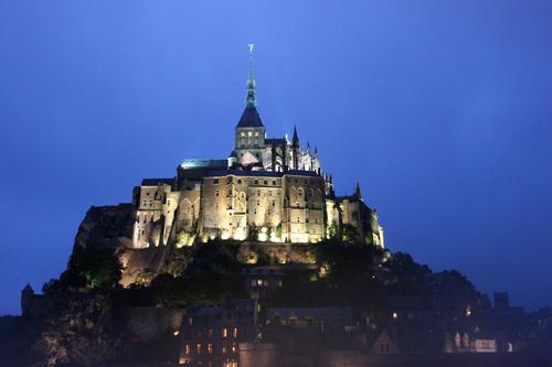 esmodekkoh's profile picture. 