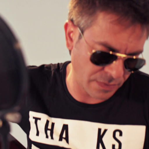 JuanfraCordero's profile picture. Cantautor. Singer songwriter. Rock. 
❤