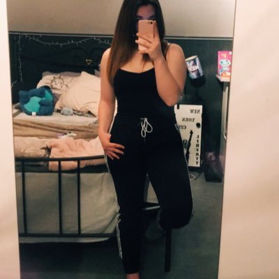 Mélissa ♊️🖤📍 Orléans (45) 🇫🇷 💄 Make-Up Addict 💉 Ink Addict