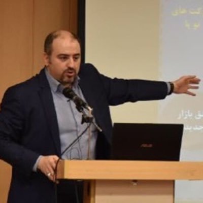 فرزند،همسر،پدر،عضو هیات علمی و رییس پژوهشگاه فضایی ایران