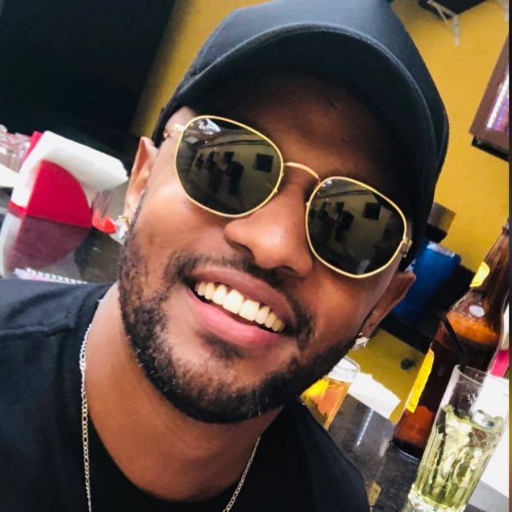 leandroneguete's profile picture. Um cara das Minas Gerais, cozinheiro, apaixonado por comida afetiva, samba e pelo Clube Atlético Mineiro.