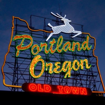 Walking tours of Portland’s Cultures, Diversity, Markets, Food, Organizations, Parks, and other Services
With us, learn about the city of Portland!