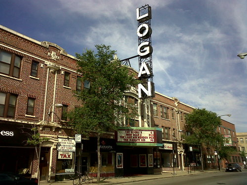 Your neighborhood movie theatre in Logan Square! All new digital projectors, with old-school Art Deco style. And, a full bar!
http://t.co/bVHAy0Fa