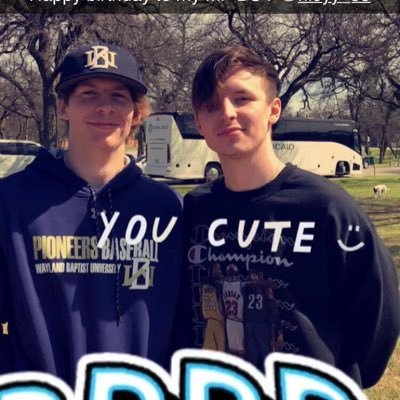 42rileyy's profile picture. 2018 the year 👨🏻‍🎓#thereturntothecourt#