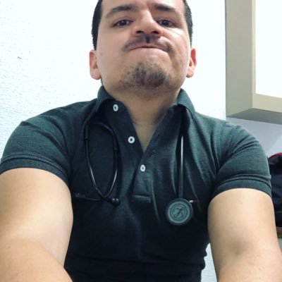 NINI de corazón Médico por obligación •Maestro en Admón de Hospitales • Nací en un día de Halloween •Odio el aguacate • Medicina Familiar • Epidemiología