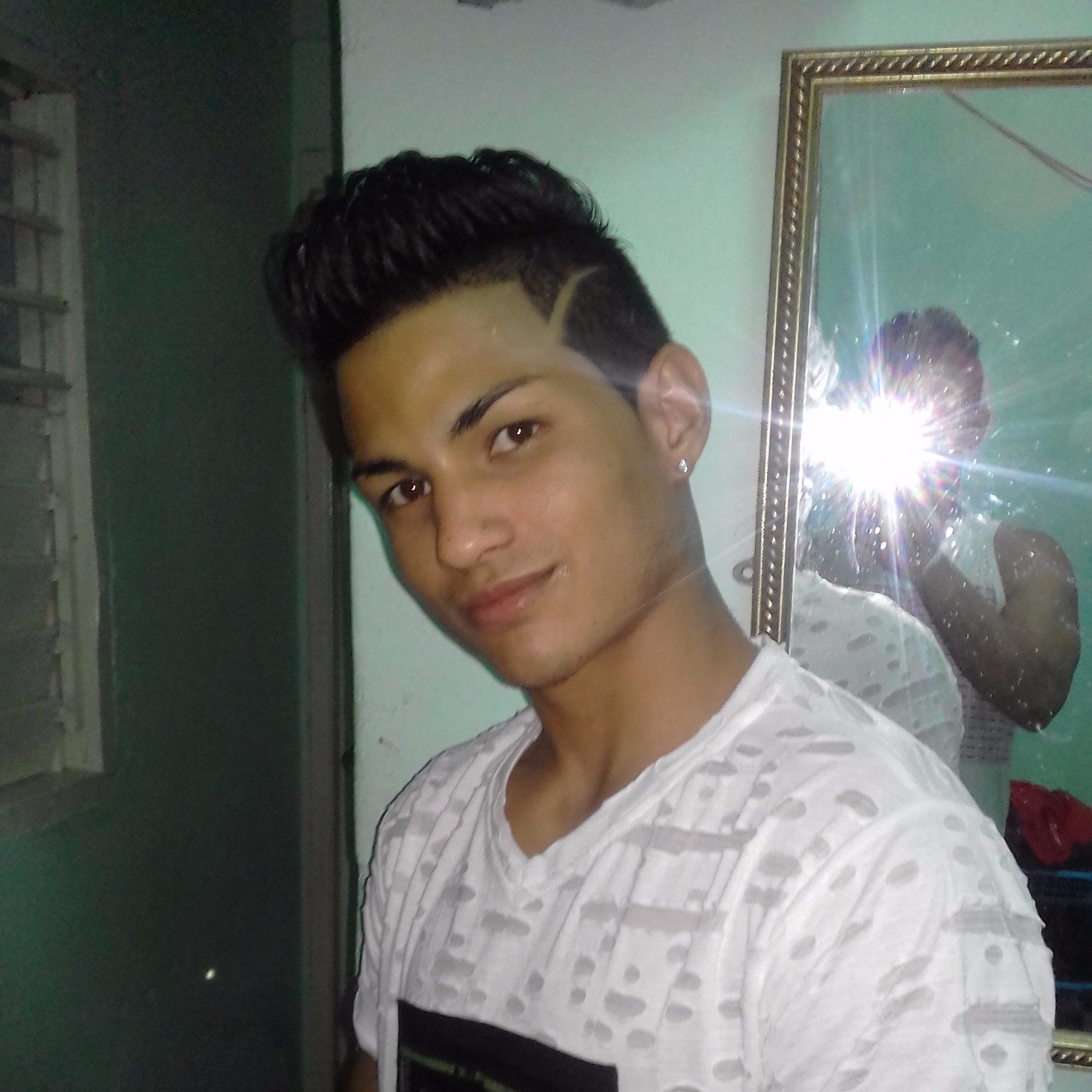 EleandrisTor's profile picture.