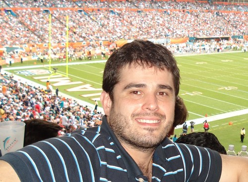 arturojpuig's profile picture. Periodista, Productor de TV, fana de Platense. El poder verdadero está en tu interior