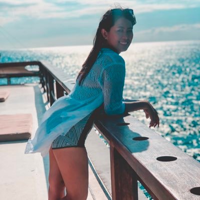 Eloiza_010's profile picture. Enjoying life to the fullest!